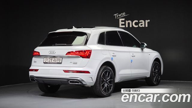 Audi Q5 (FY) 45 TFSI Quattro Premium 2024 — фото 2