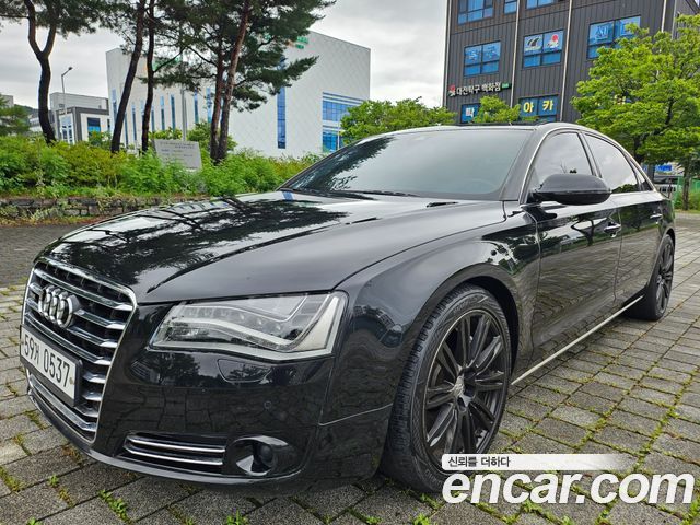 Audi A8 4.2 FSI Quattro LWB D4 2012 — фото 3