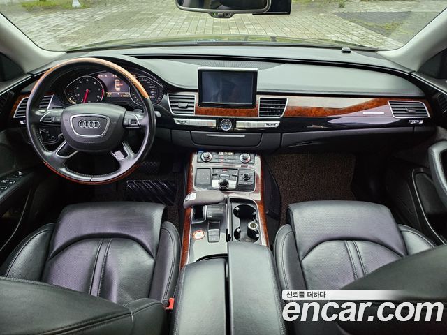 Audi A8 4.2 FSI Quattro LWB D4 2012 — фото 22