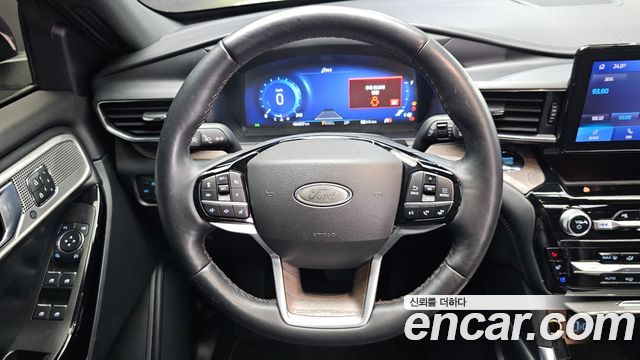 Ford Explorer (VI) 3.0 Platinum 4WD 2022 — фото 16