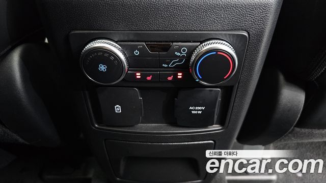 Ford Explorer (VI) 3.0 Platinum 4WD 2022 — фото 22