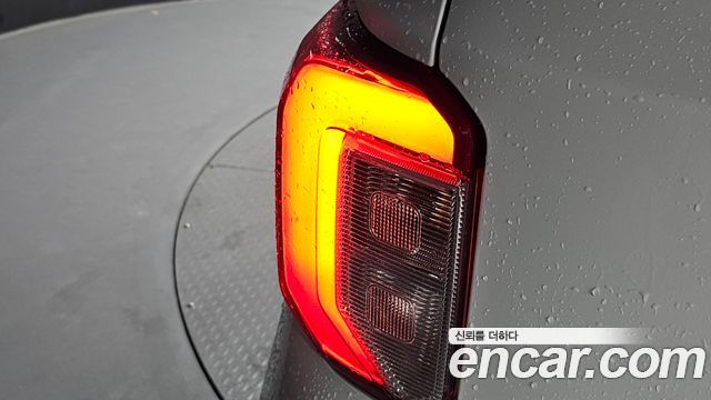 Ford Explorer (VI) 3.0 Platinum 4WD 2022 — фото 29