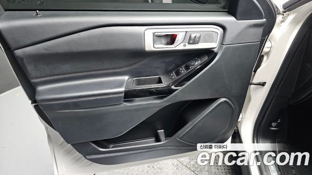 Ford Explorer (VI) 3.0 Platinum 4WD 2022 — фото 30