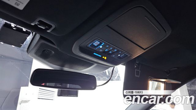 Ford Explorer (VI) 3.0 Platinum 4WD 2022 — фото 37