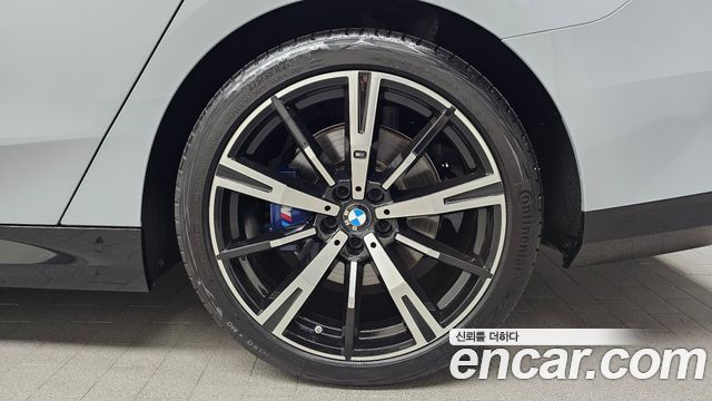 BMW 5 Series (G60) 530i xDrive M Sport 2024 — фото 27