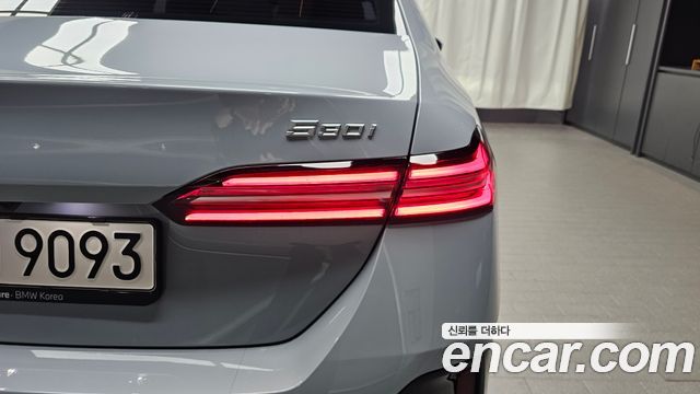 BMW 5 Series (G60) 530i xDrive M Sport 2024 — фото 29