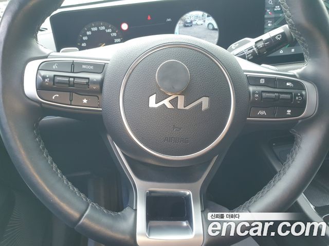 Kia K5 (III) 2.0 Noblesse 2024 — фото 15