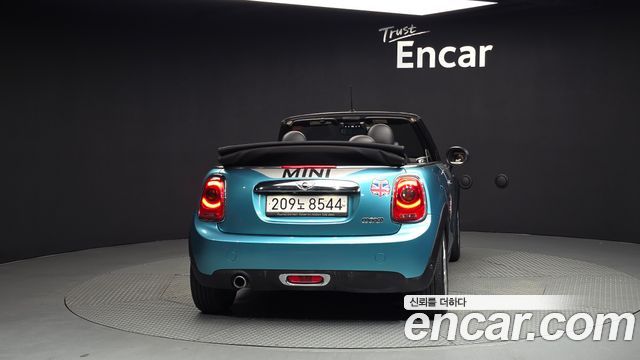 MINI Cooper Convertible Standard 3rd Generation 2018 — фото 4