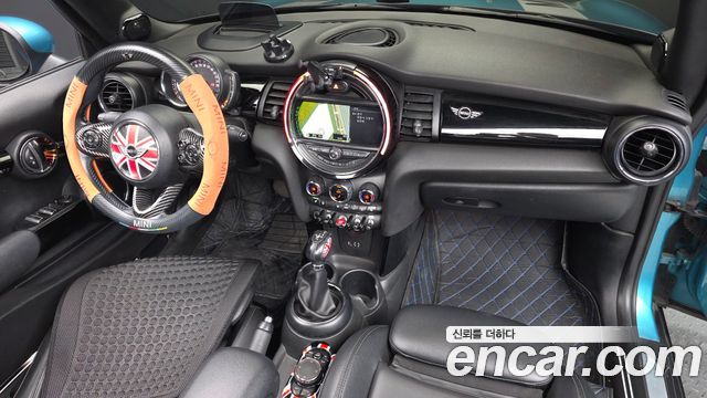 MINI Cooper Convertible Standard 3rd Generation 2018 — фото 7