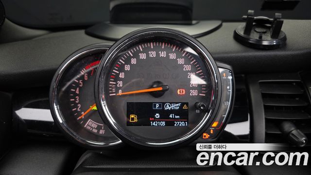 MINI Cooper Convertible Standard 3rd Generation 2018 — фото 8