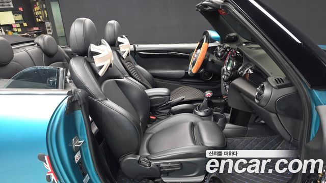MINI Cooper Convertible Standard 3rd Generation 2018 — фото 11