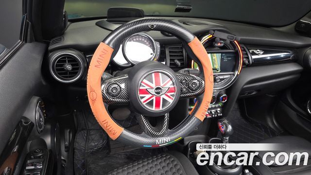 MINI Cooper Convertible Standard 3rd Generation 2018 — фото 13