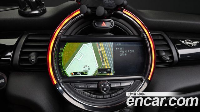 MINI Cooper Convertible Standard 3rd Generation 2018 — фото 14