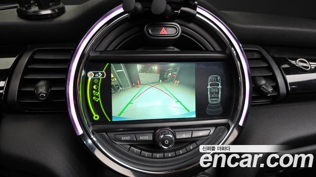 MINI Cooper Convertible Standard 3rd Generation 2018 — фото 15