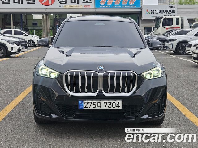 BMW X1 (U11) xDrive 20i M Sport 2024 — фото 1