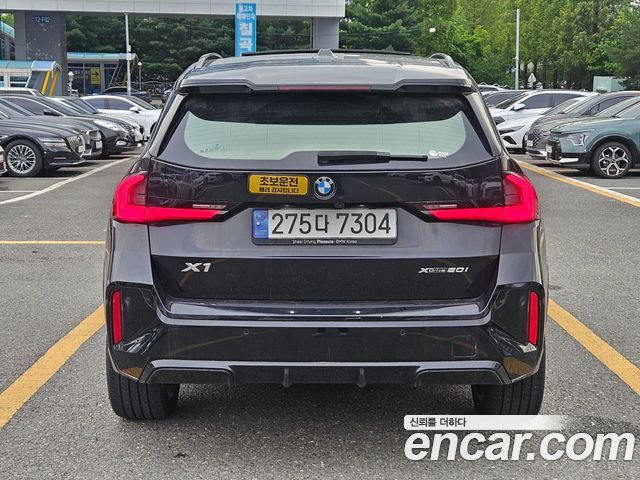 BMW X1 (U11) xDrive 20i M Sport 2024 — фото 4