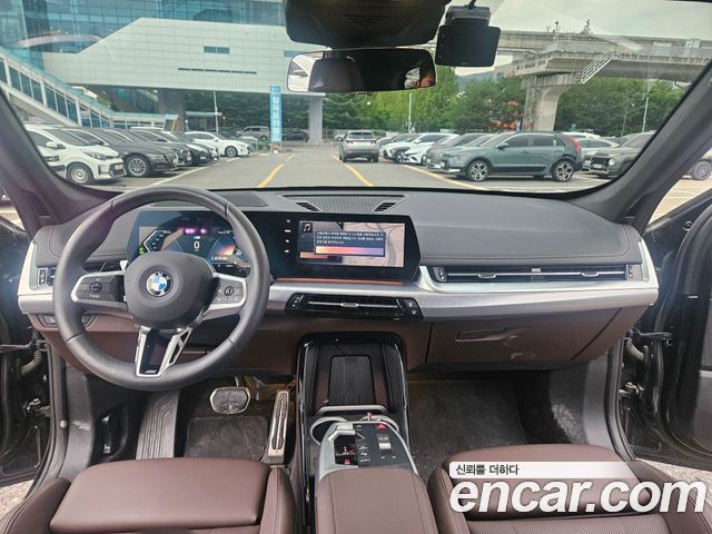 BMW X1 (U11) xDrive 20i M Sport 2024 — фото 10