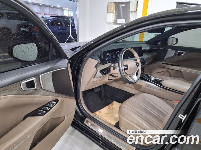 Kia K8 2.5 Gasoline 2WD Noblesse 2023 — фото 10