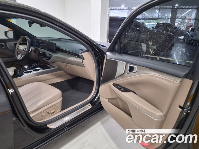 Kia K8 2.5 Gasoline 2WD Noblesse 2023 — фото 11