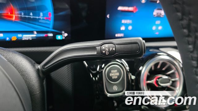 Mercedes-Benz A-Class (W177) AMG A45 S 4MATIC+ Hatchback 2025 — фото 9