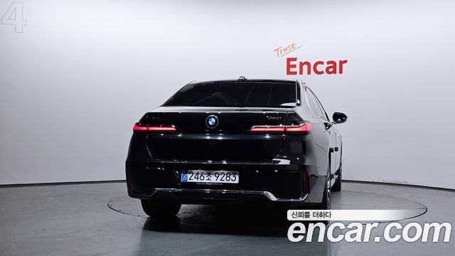 BMW 7 Series (G70) 740i xDrive M Sport 2025 — фото 4