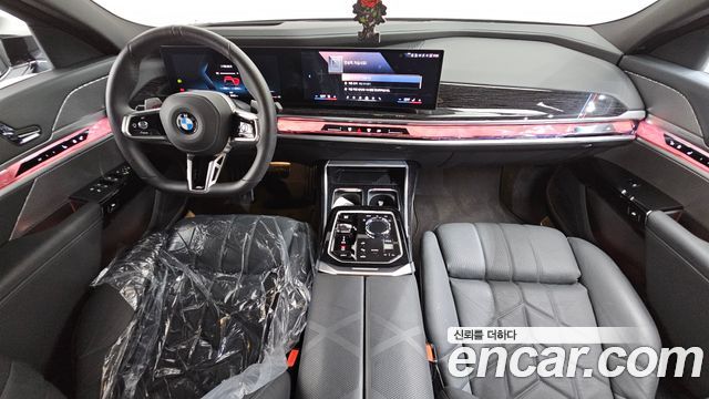 BMW 7 Series (G70) 740i xDrive M Sport 2025 — фото 7
