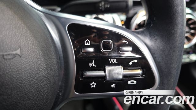 Mercedes-Benz GLB-Class (X247) GLB200 d 2022 — фото 36