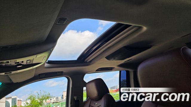 Cadillac Escalade 6.2 ESV 4th 2015 — фото 19