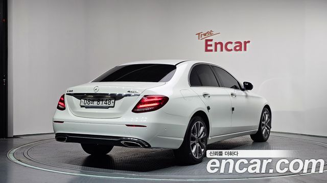 Mercedes-Benz E-Class (W213) E300 4MATIC Avnatgarde 2019 — фото 2