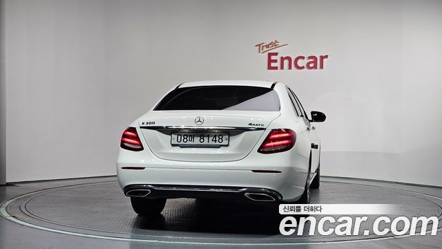 Mercedes-Benz E-Class (W213) E300 4MATIC Avnatgarde 2019 — фото 4