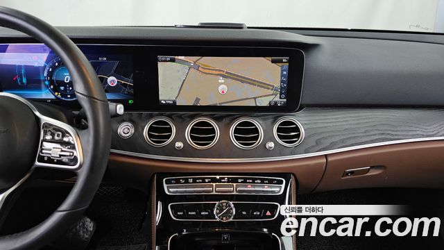 Mercedes-Benz E-Class (W213) E300 4MATIC Avnatgarde 2019 — фото 14