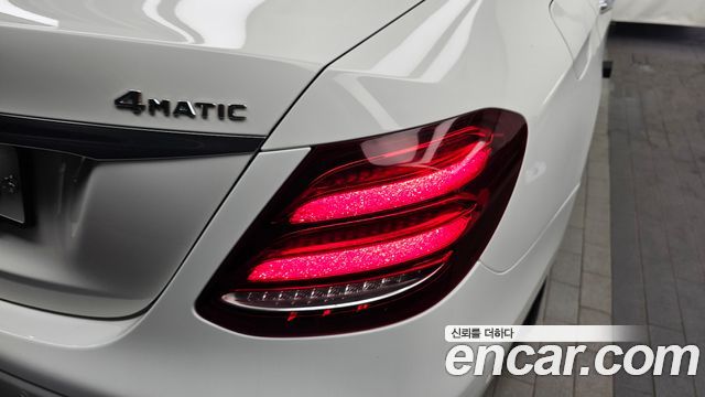 Mercedes-Benz E-Class (W213) E300 4MATIC Avnatgarde 2019 — фото 23