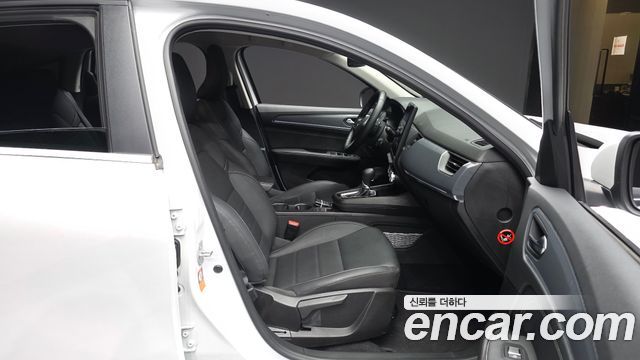 Renault Korea XM3 1.3 TCe RE Signature 2022 — фото 11