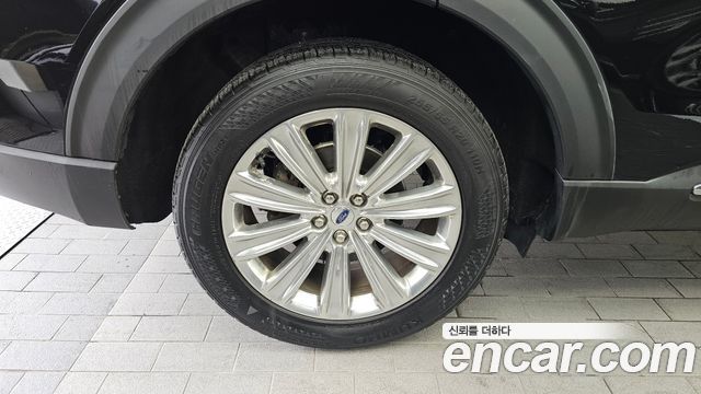 Ford Explorer (VI) 2.3 LimIted 4WD 2021 — фото 5