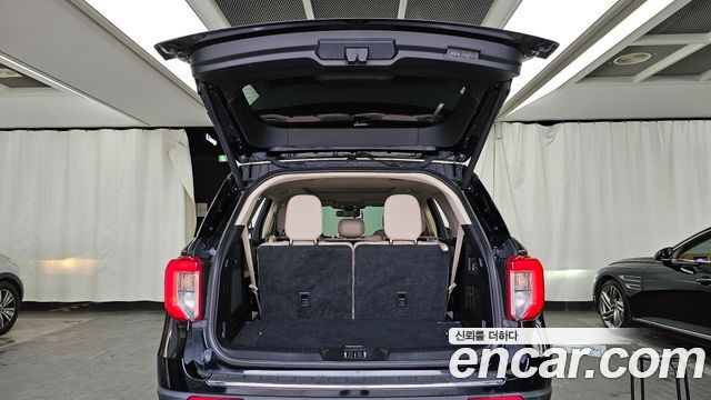 Ford Explorer (VI) 2.3 LimIted 4WD 2021 — фото 20