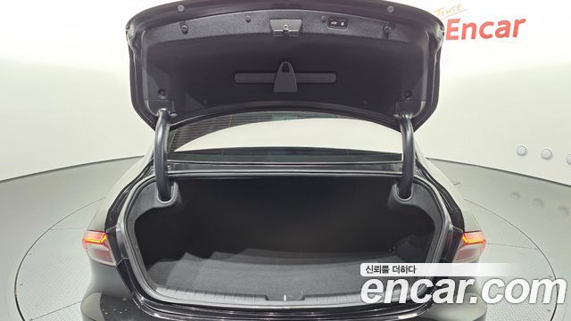 Hyundai Grandeur (IG) 2.5 Exclusice 2023 — фото 16