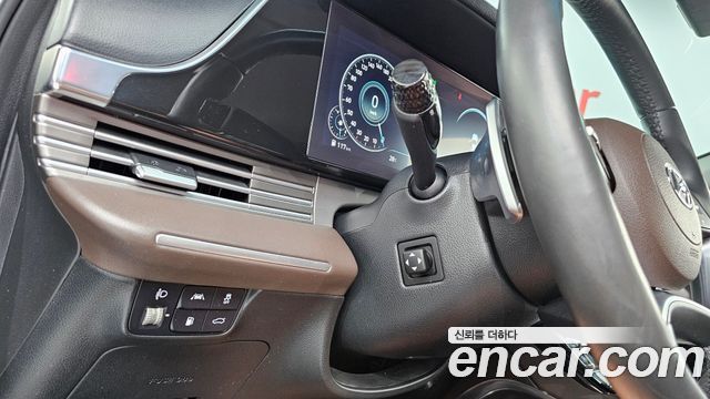 Hyundai Grandeur (IG) 2.5 Exclusice 2023 — фото 20