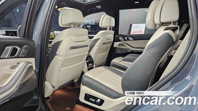 BMW X7 (G07) xDrive 40i Design Pure Excellence 6-Seater 2023 — фото 12