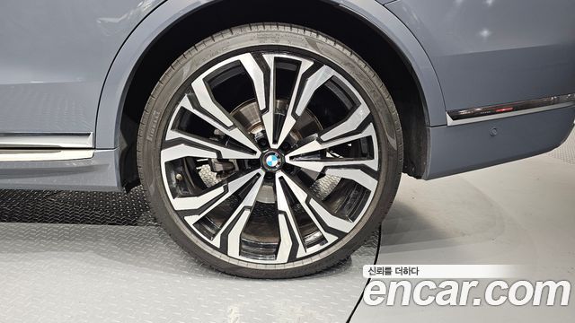 BMW X7 (G07) xDrive 40i Design Pure Excellence 6-Seater 2023 — фото 21