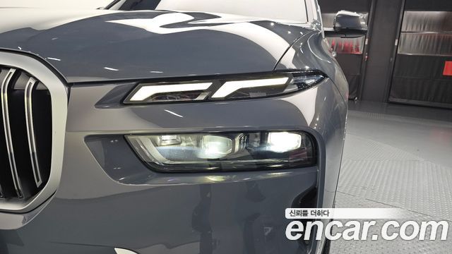 BMW X7 (G07) xDrive 40i Design Pure Excellence 6-Seater 2023 — фото 22