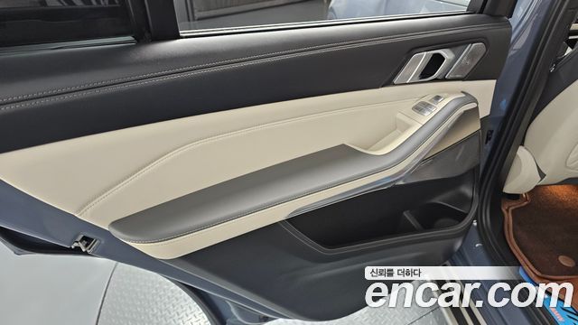 BMW X7 (G07) xDrive 40i Design Pure Excellence 6-Seater 2023 — фото 25