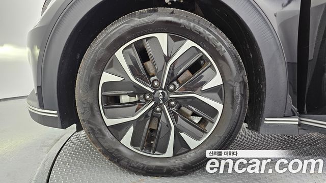 Kia EV6 Long Range Air 2023 — фото 5