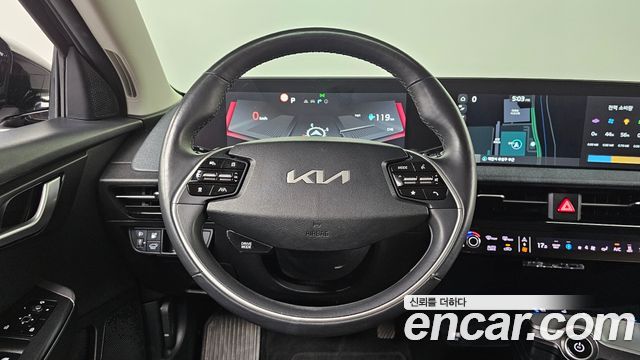Kia EV6 Long Range Air 2023 — фото 14