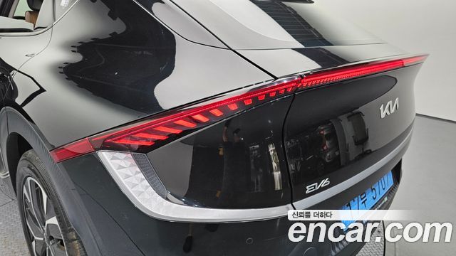 Kia EV6 Long Range Air 2023 — фото 23
