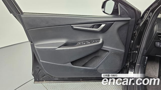 Kia EV6 Long Range Air 2023 — фото 24