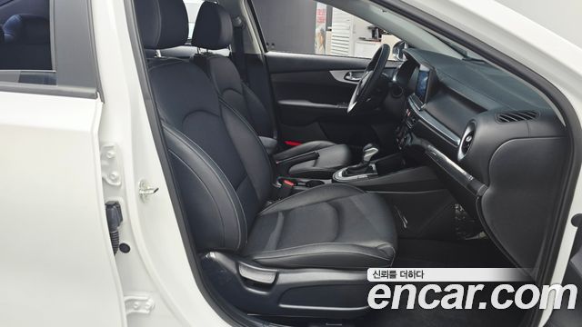 Kia K3 (II) 1.6 Trendy 2023 — фото 26