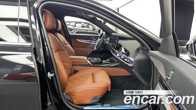 BMW 7 Series (G70) 740i xDrive M Sport 2025 — фото 11