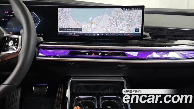 BMW 7 Series (G70) 740i xDrive M Sport 2025 — фото 14