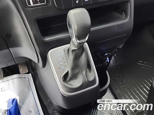 Hyundai Staria Cargo 5-Seater Smart 2022 — фото 8