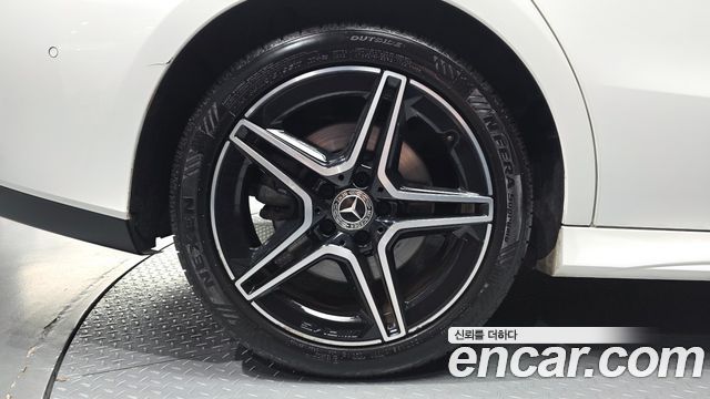 Mercedes-Benz CLA-Class (C118) CLA250 4MATIC 2020 — фото 5